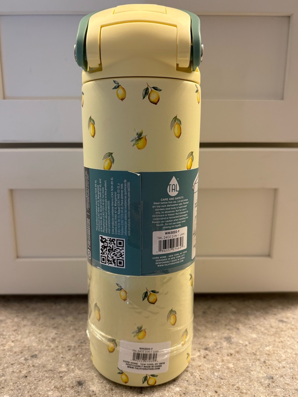 Water bottle - Picture 2 of 7